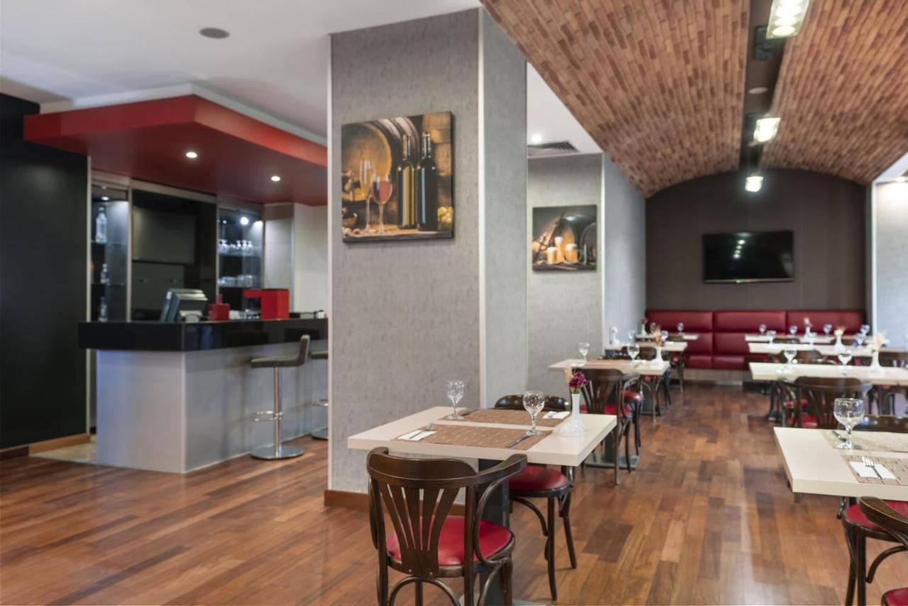 Ibis Eskişehir Eksteriør billede