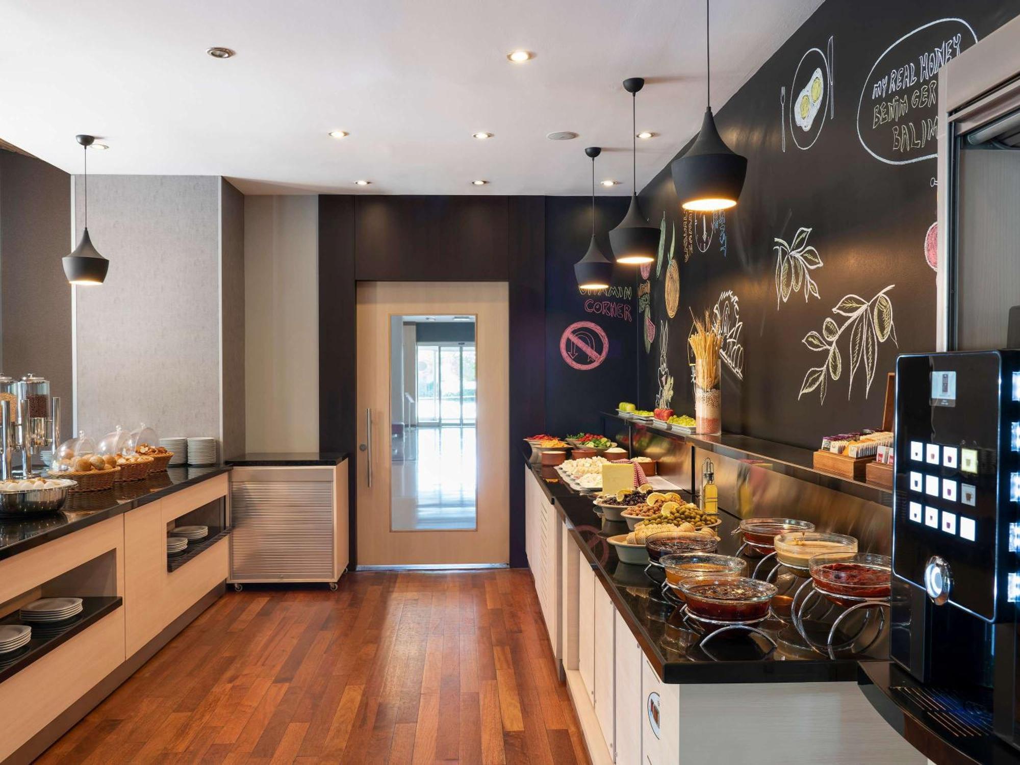 Ibis Eskişehir Eksteriør billede